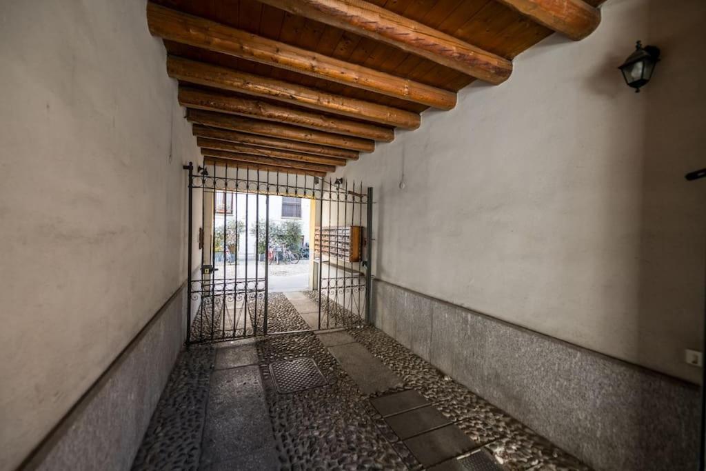 Wonderful Two Floors Apartment Milano Eksteriør billede