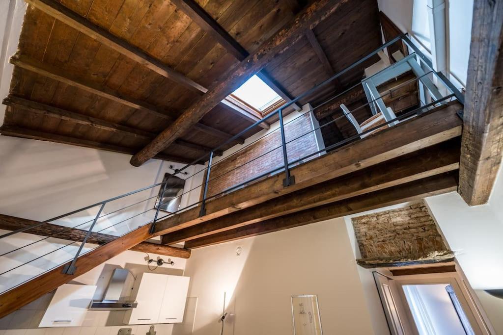 Wonderful Two Floors Apartment Milano Eksteriør billede