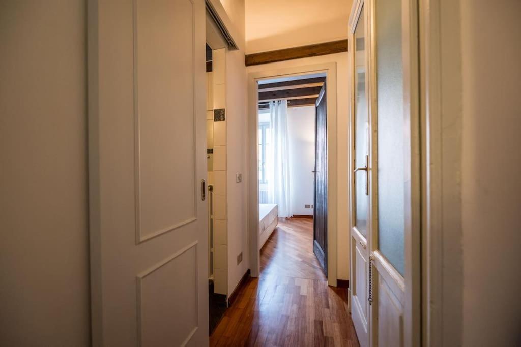Wonderful Two Floors Apartment Milano Eksteriør billede