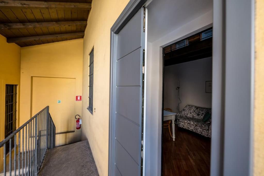 Wonderful Two Floors Apartment Milano Eksteriør billede
