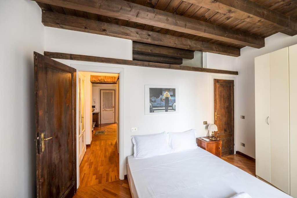 Wonderful Two Floors Apartment Milano Eksteriør billede